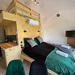Osada Przy Szlaku Glamping Deluxe * Wola Kalinowska