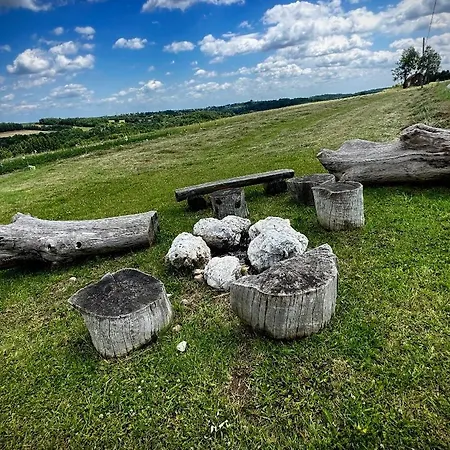ラグジュアリーテント Glamp Delux Ojcowski Park Narodowy